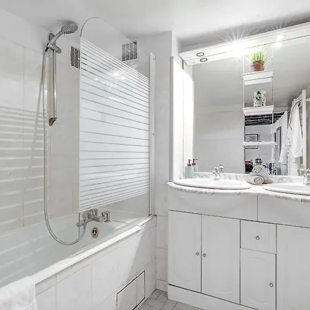 Ile Saint-Louis Flat Apartment